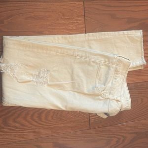 Women’s American Eagle super stretch skinny jeans size 12 in cream color